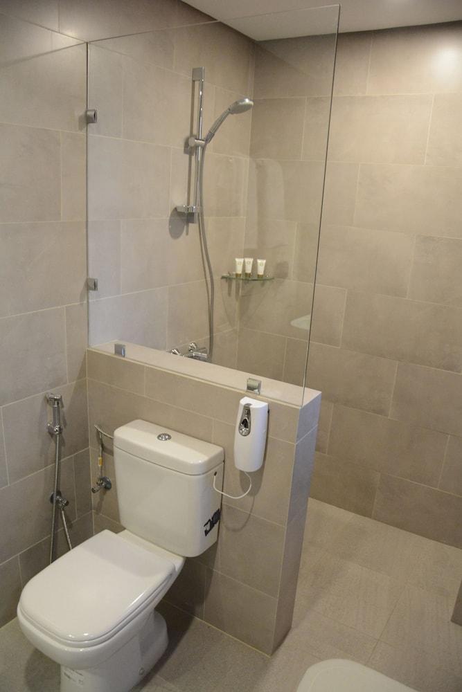 The 58 Hotel Salmiya Bagian luar foto